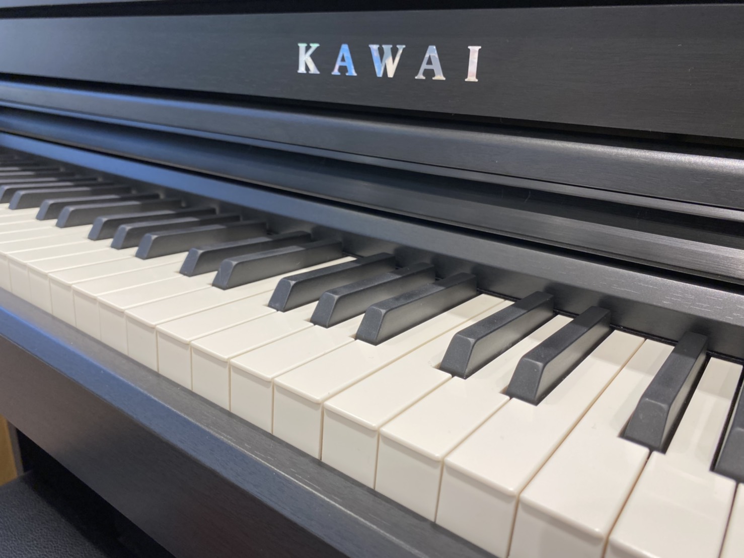 YAMAHA, KAWAI, Roland 3つの電子ピアノ弾き比べてみた！｜島村楽器
