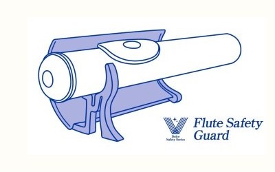 *Flute Safety Guardとは？ フルートのための、フェイスシールドにもマスクにも似たアイテムです。 最近話題の管楽器用マスクはフルート向きではなかったため、困っていた方は多いのではないでしょうか。]]この「フルートセーフティーガード」があれば、飛沫を気にせず気持ちよく演奏できそうです。 […]