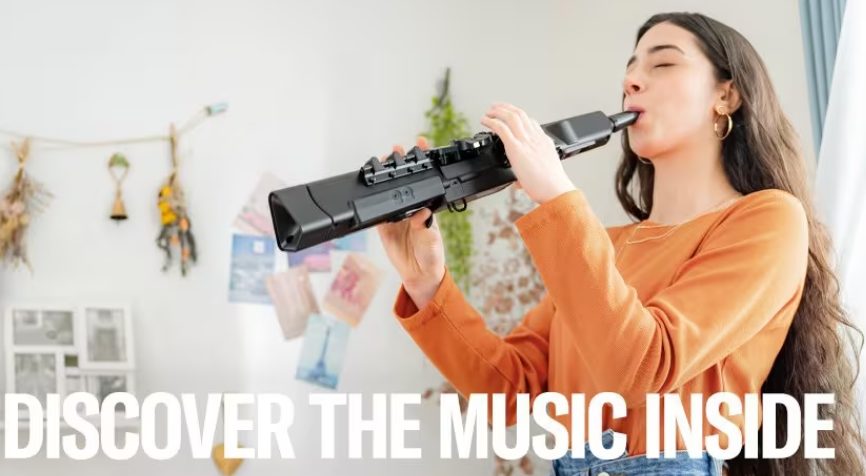 YAMAHAから、デジタルサックス「YDS-120」が発売します。 音量調整 サクソフォンの音色はそのままに、静音化を実現しました。15段階の音量調節やヘッドホン接続により音量を気にすることなく演奏を楽しむことができます。 音響システム マウスピースから吹き込んだ息をブレスセンサーが検出、デジタル音 […]