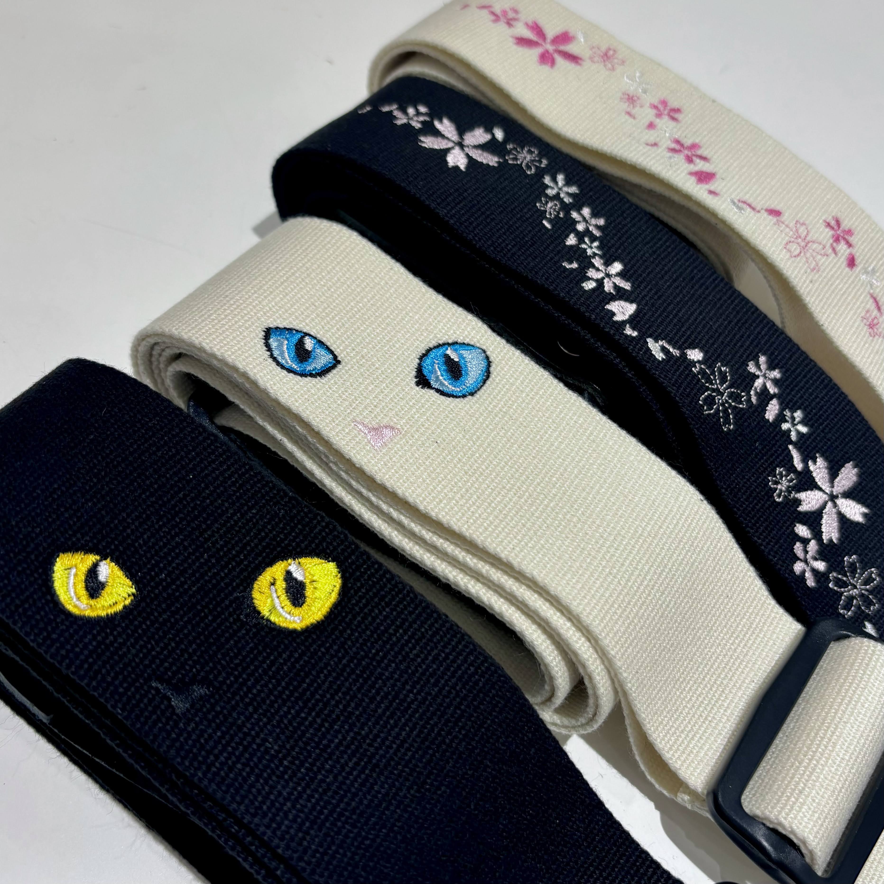 皆様こんにちは！島村楽器プレ葉ウォーク浜北店、エレキギター/ベース担当の関根です。本日は、ギタリスト・ベーシストの間でSNSを中心に話題沸騰中の国産レザーブランド「Grande uomo（グランデウオモ）」のギターストラップ取り扱い開始に関するお知らせです！ 実は私、これまで200種類以上のギタース [&hellip;]