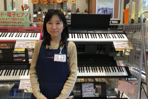 スタッフ写真 キーボード 高見