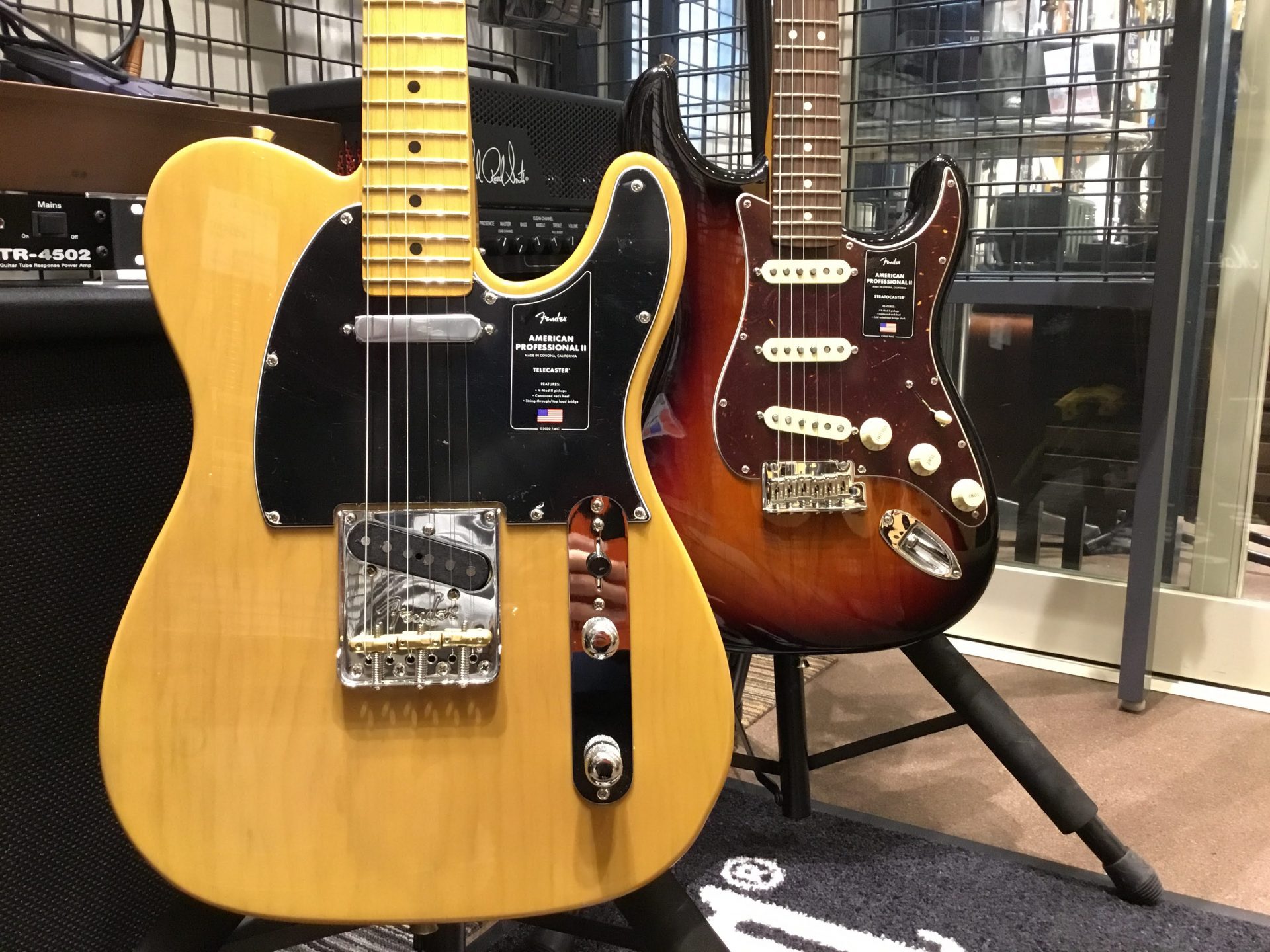 *世界的定番モデルがリニューアル！ 【Fender】の新製品【American Professional II Stratocaster 】と【American Professional II Telecaster】が当店に入荷しました！ **AM PROII ST RW/3TSB 新しいV-Mod […]