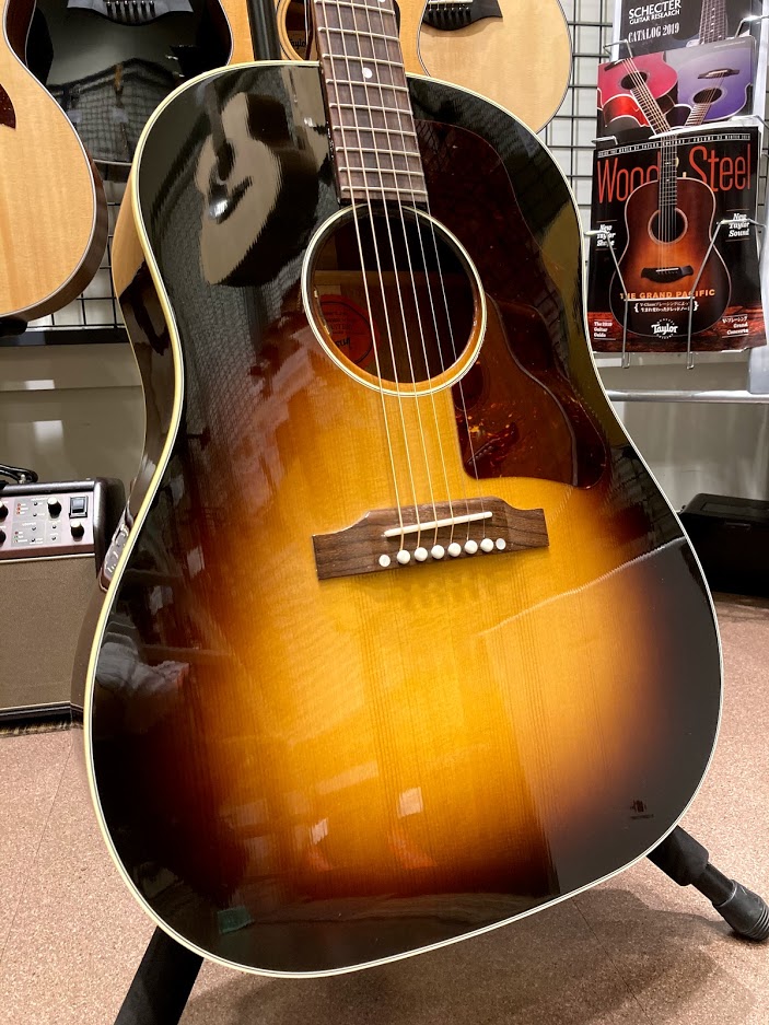 *入荷が待たれていたGibson/J-45が入荷しました！！ Gibsonの50s J-45 Originalが当店に入荷しました！ 店頭では実際にお試しいただけます。 全国的に品薄になっているGibson/J-45ですので、ご試奏はお早めに！！ ぜひお気軽にご来店ください！ |*ブランド|*型名| […]