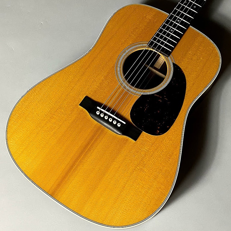 Martin/D-28 Standard