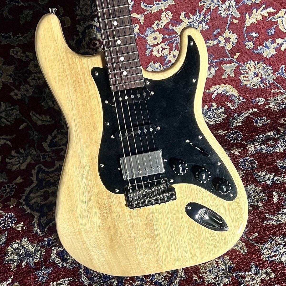 Kz Guitar WorksKz ST TRAD Korina