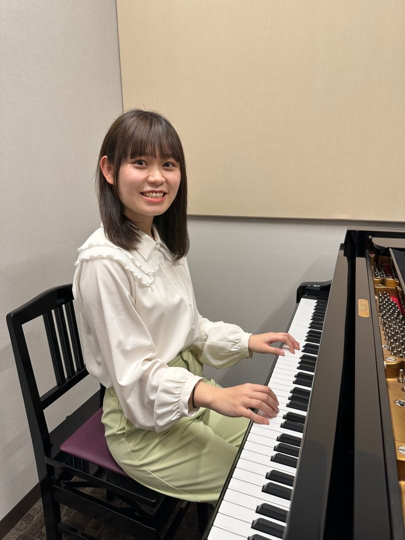 ピアノインストラクター小久保
