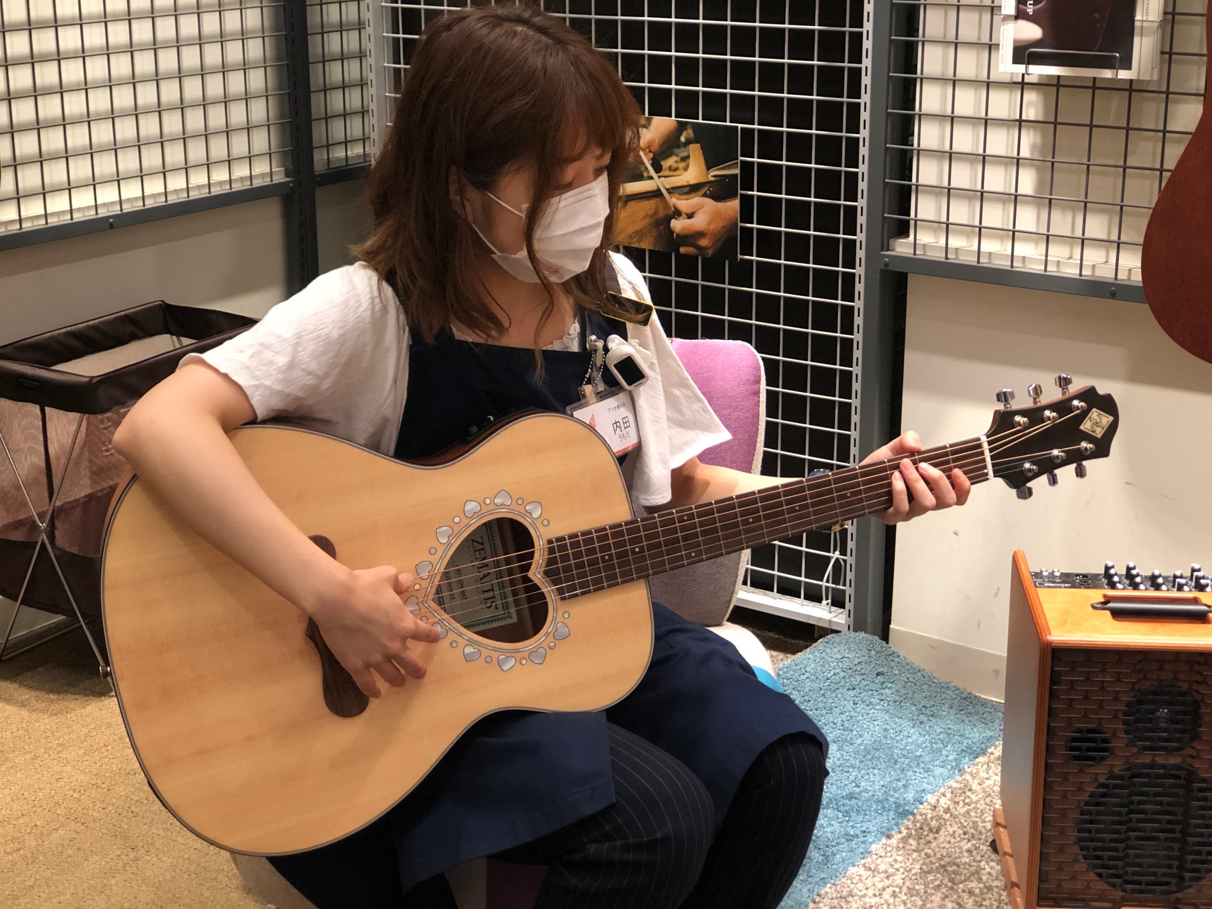 【アコースティックギター】ZEMAITISよりハートのギター入荷しました！