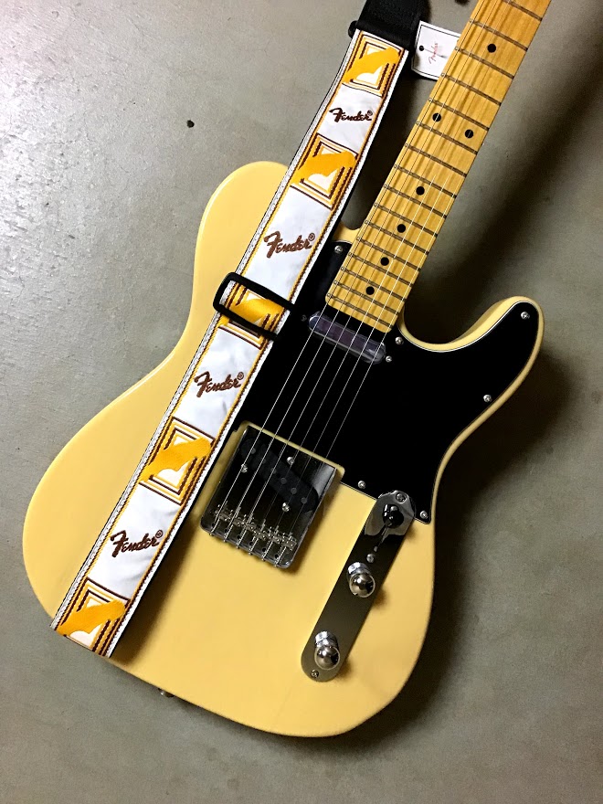 新品　Fender　フェンダー　ギターストラップ　エレキ　アコギ　ベース用