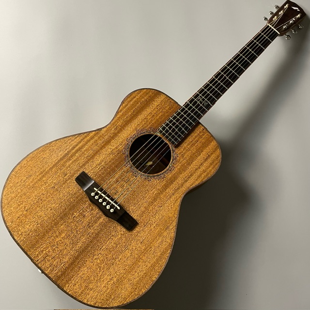 アコースティックギターMORRIS　FLB-81