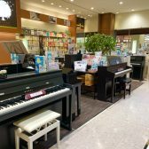 電子ピアノ選びなら島村楽器アリオ橋本店にお任せください！～電子ピアノからアップライトピアノまで展示中～