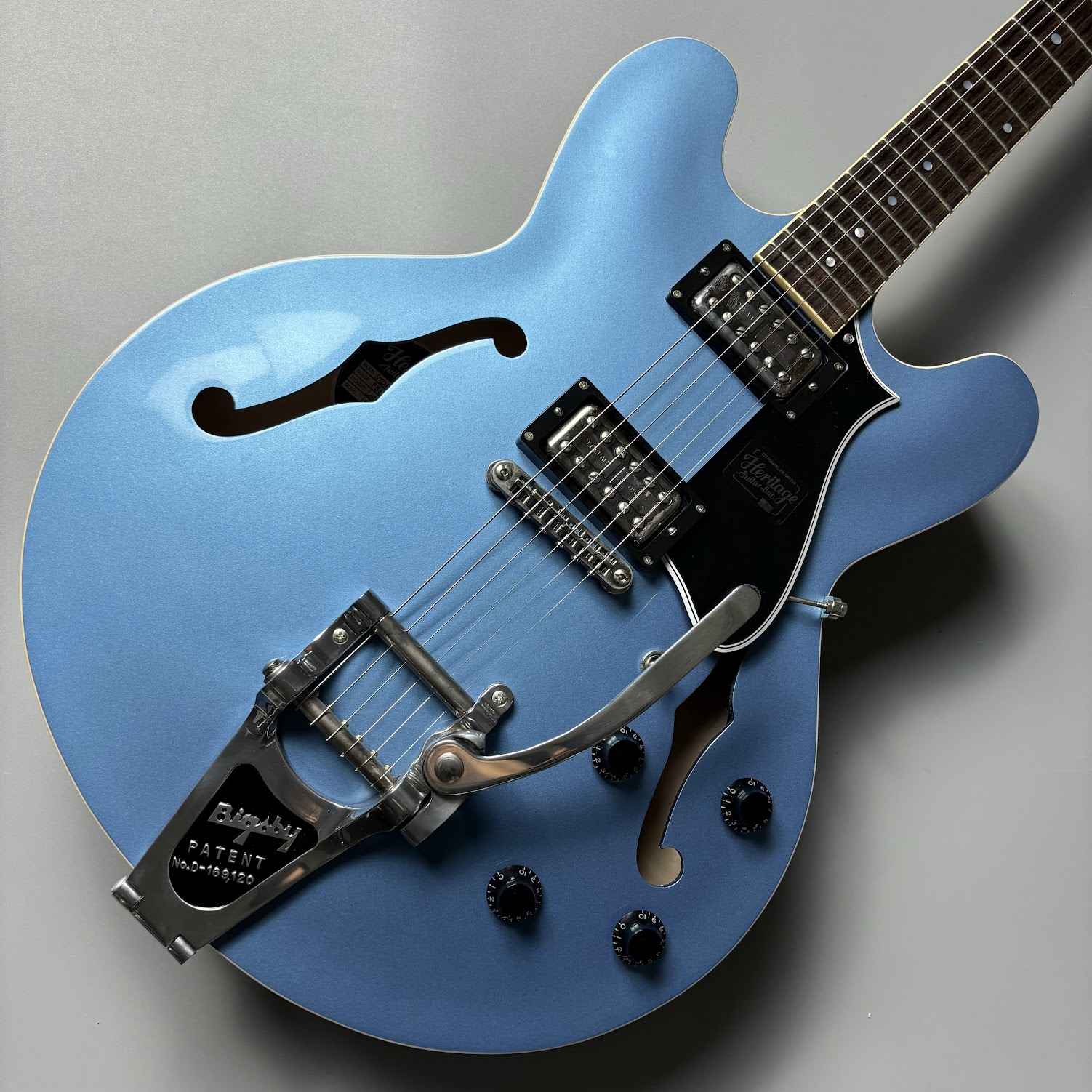 Heritage GuitarsStandard H-535 -Pelham Blue w/Bigsby