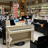 電子ピアノ選びなら島村楽器アリオ橋本店にお任せください！～電子ピアノからアップライトピアノまで展示中～