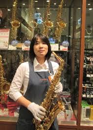 スタッフ写真 管・弦楽器、関連アクセサリー 小村
