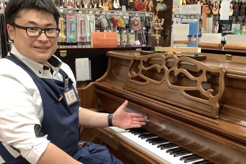 スタッフ写真 【ピアノアドバイザー】ピアノ、音楽教室 花房