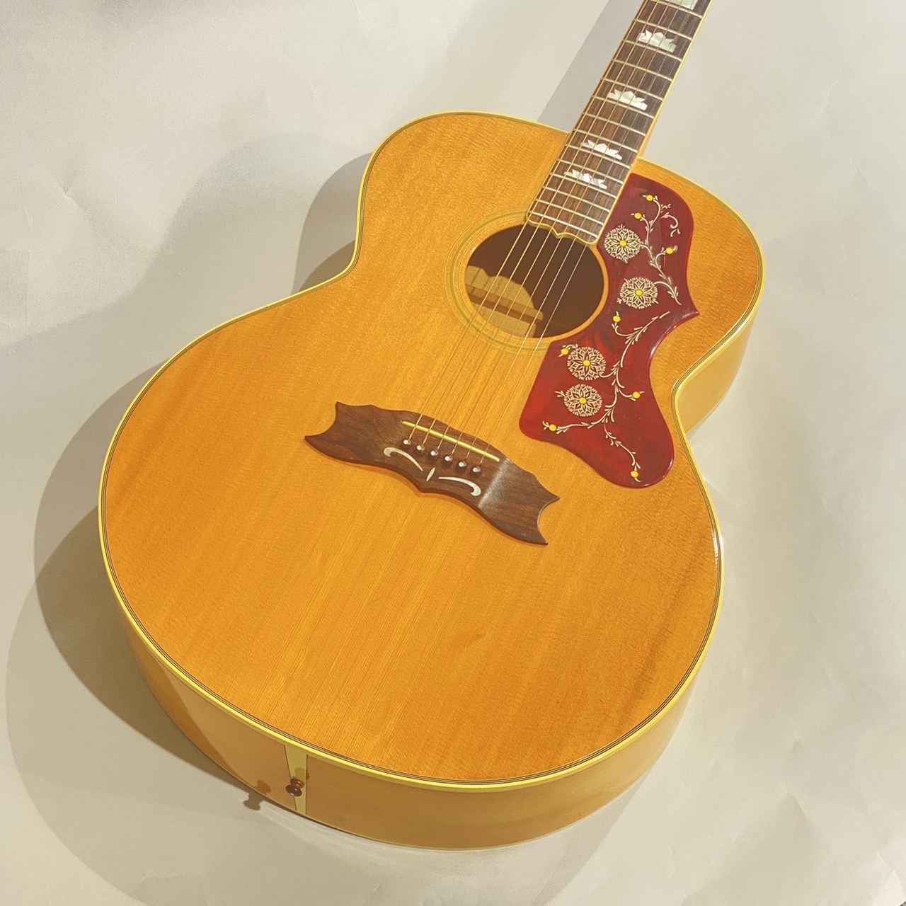 Gibson　J-200　Artist 　1975年製