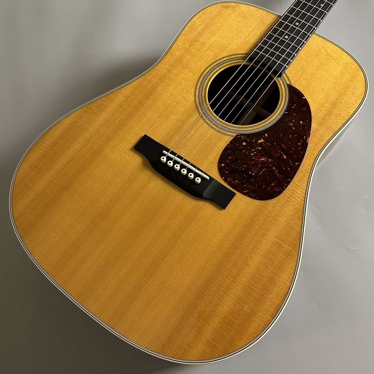 新品Martin D-28 Standard