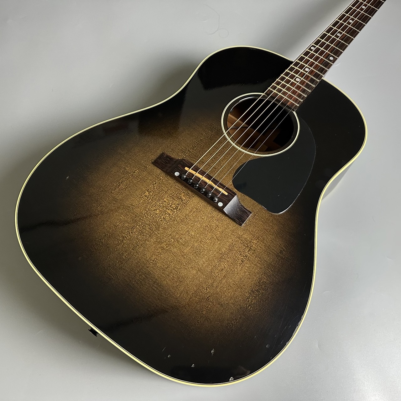 中古品Gibson J-45 Cobra Burst 2013年製