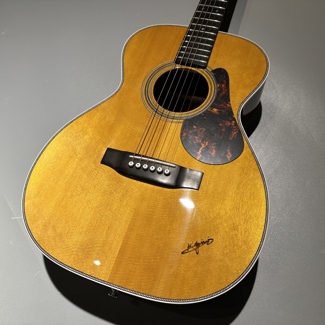 K.Yairiと島村楽器のコラボレーションK.Yairi SO-RO HQ