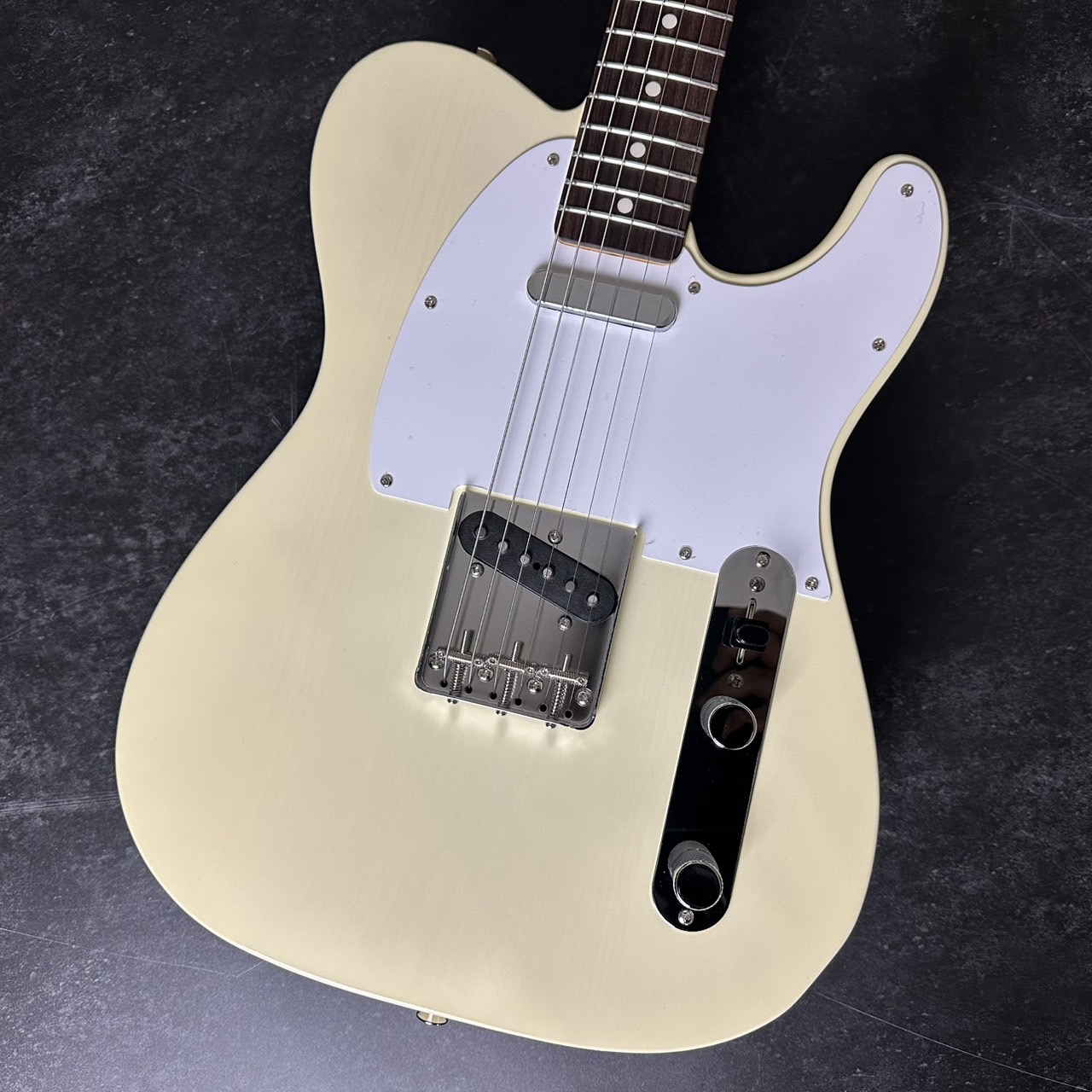 VanZandtTLV-R3 WhiteBlonde S/N10090