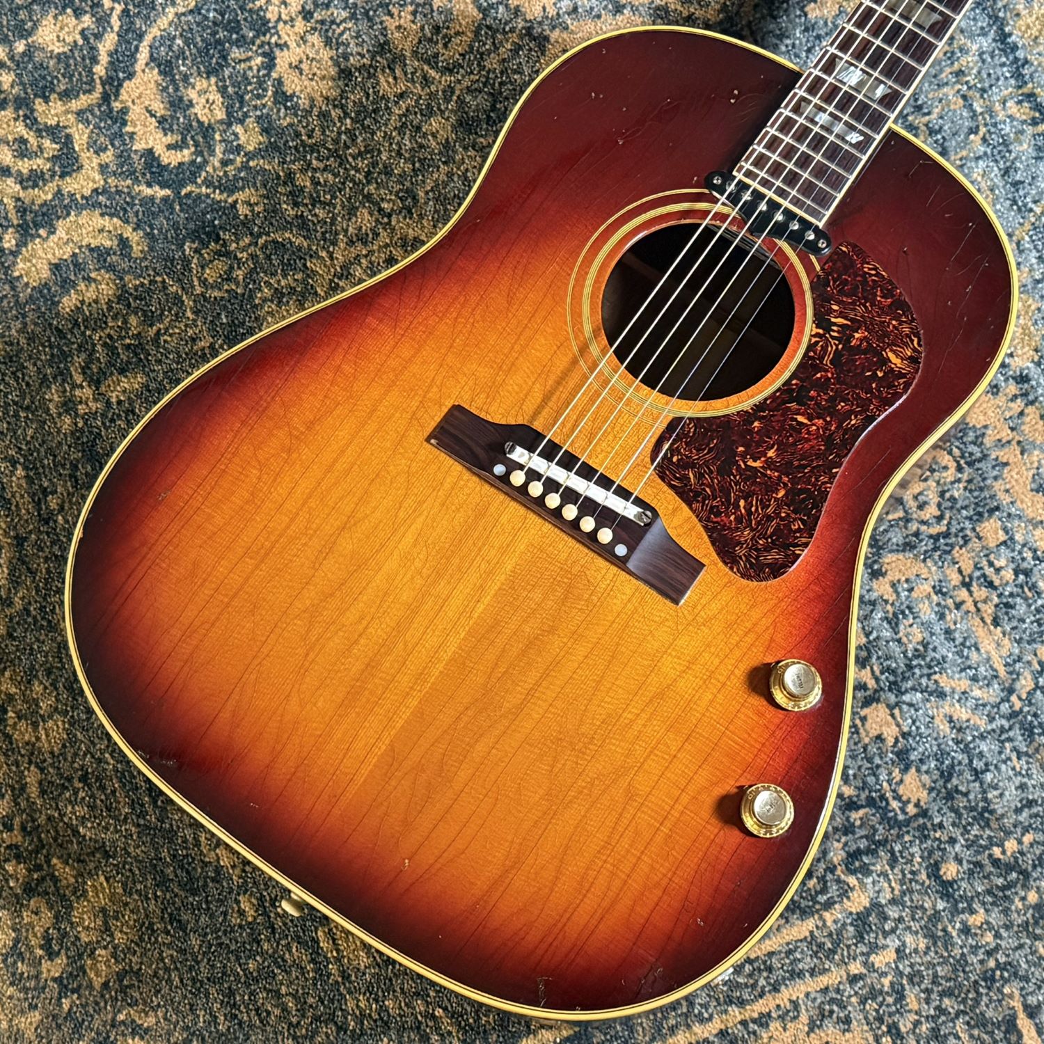 中古アコースティックギターGibson  【USED】J-160E 1967年製