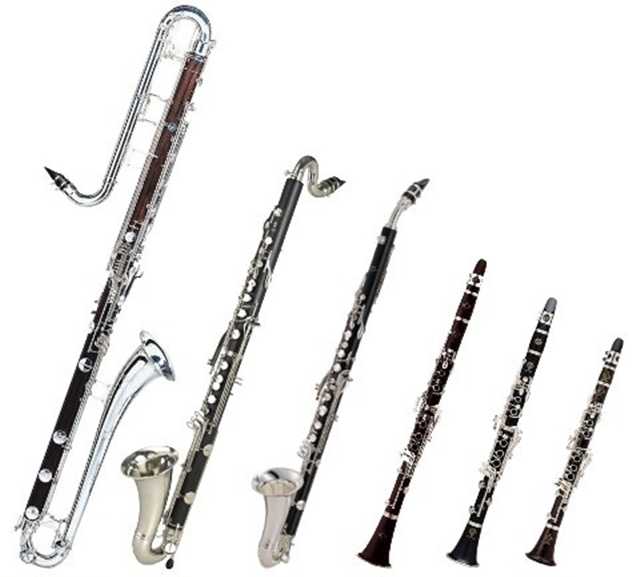 Каким инструментам относится кларнет. Семейство кларнетов. Кларнет Пикколо. Малый кларнет и басовый кларнет. Кларнет Пикколо диапазон.