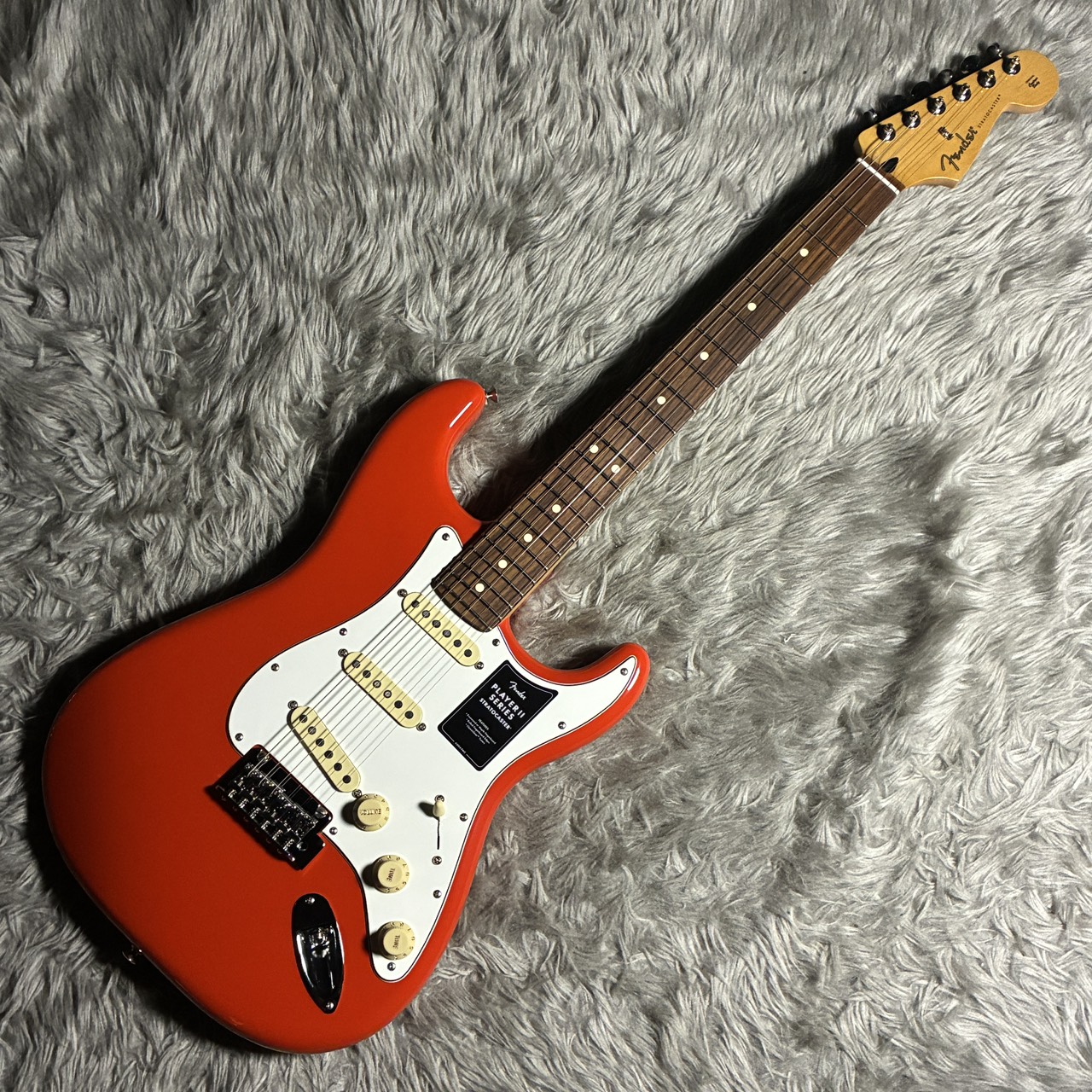 FenderPlayer II Stratocaster Coral Red