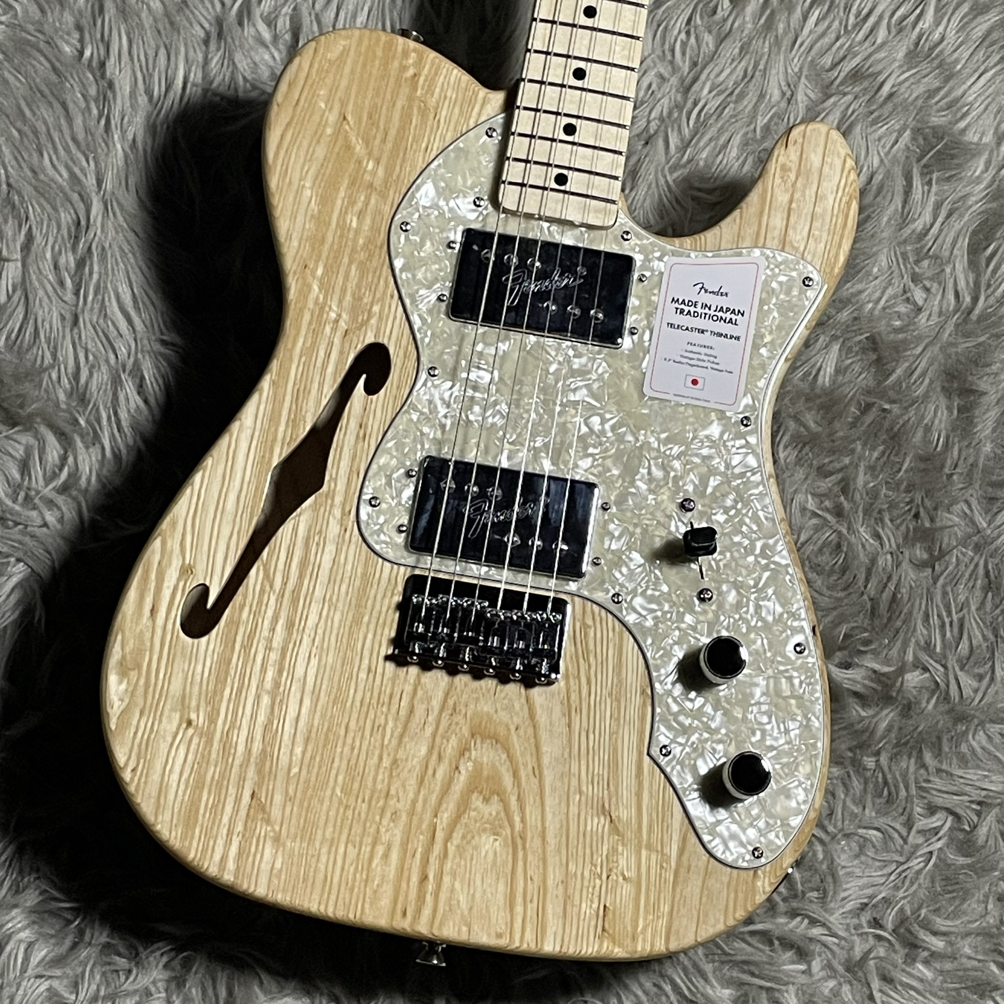 Fender『Traditional 70s Telecaster Thinline』