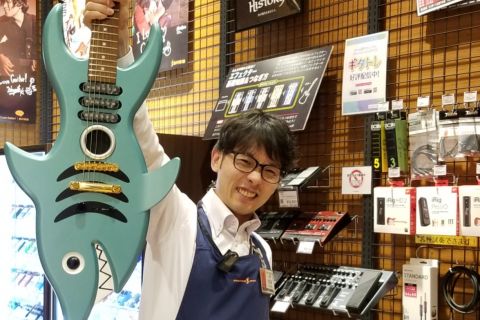 スタッフ写真 店長 水谷