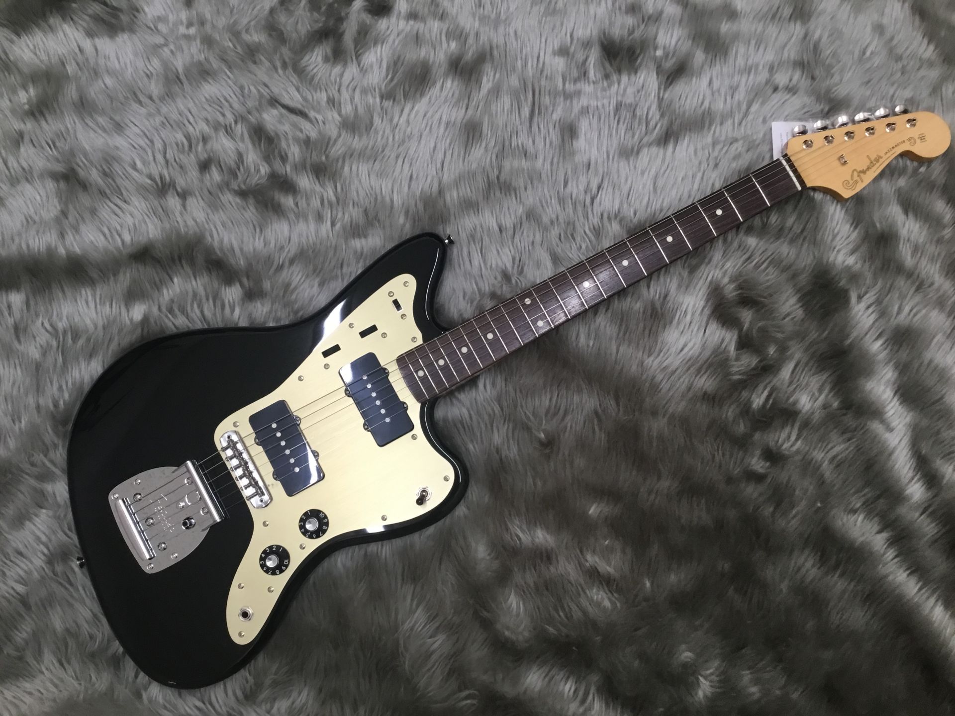 新着入荷情報 Fender Inoran Jazzmaster シグネチャーモデル ららぽーと湘南平塚店 店舗情報 島村楽器