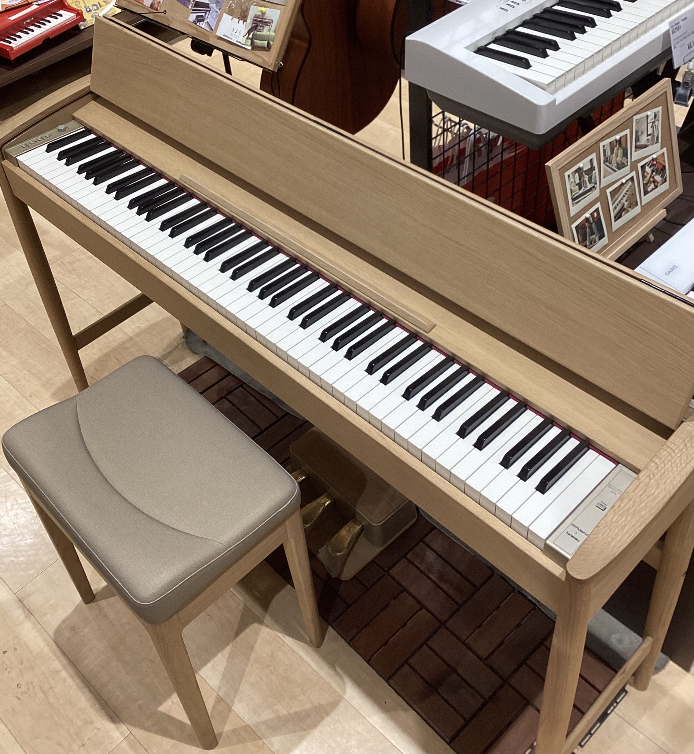 Roland & KarimokuKIYOLA KF-10 KO