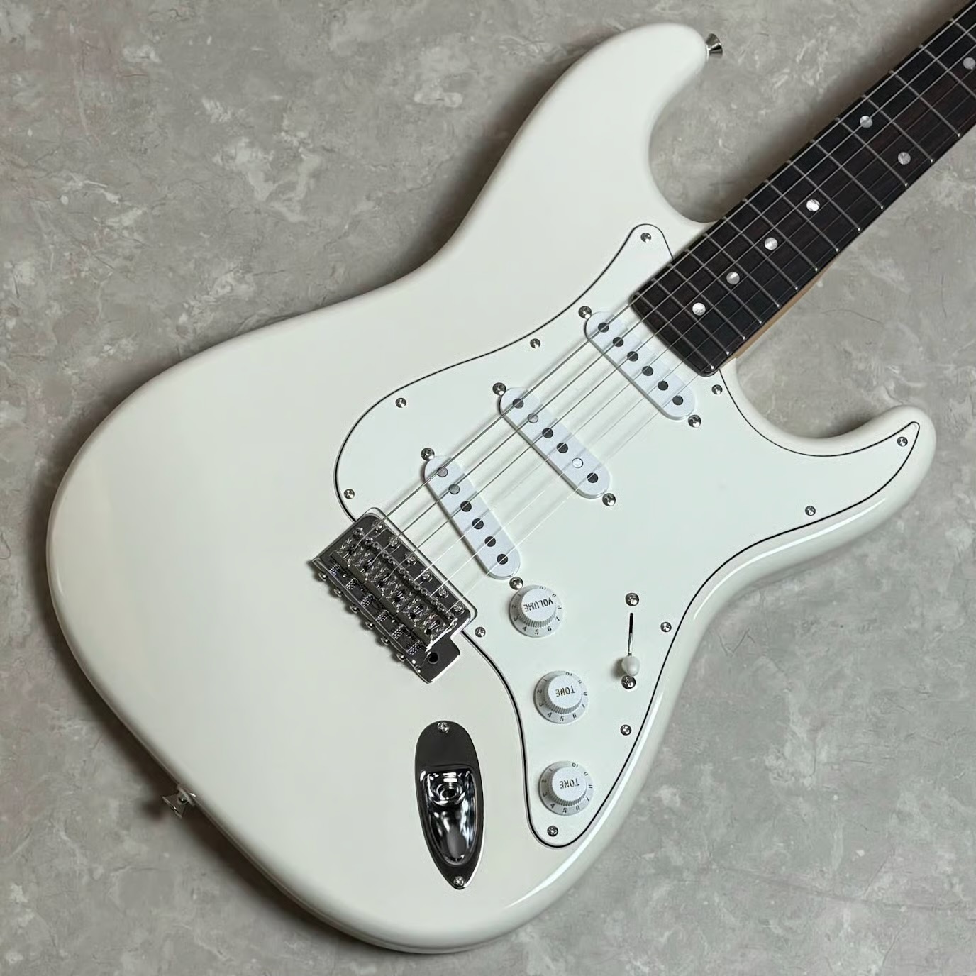 エレキギターHST-Advanced2 Vintage White