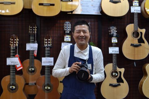 スタッフ写真 ホームページ・デジマート・ギタセレ・中古楽器 小椋
