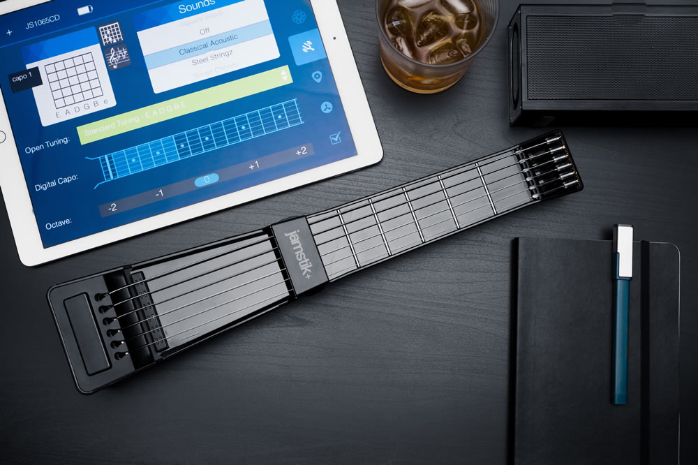 *Zivix Technologyが、本物の弦とフレットを備えたギター型MIDIコントローラー「jamstik+」を発売! jamstik+は、iOSデバイスやAndroidデバイスにBluetoothでワイヤレス接続し、本物のギターと同様の弦とフレットによって、接続したデバイスの音源を鳴らしてギタ […]