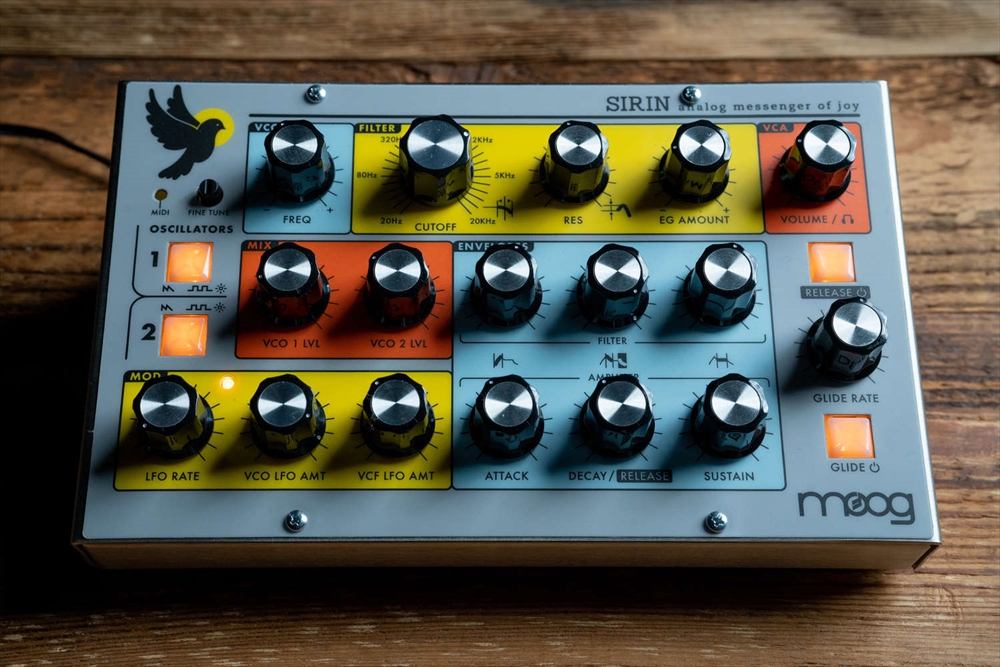 Moog Sirin | Taurus Bassサウンドエンジンをベースに開発されたアナログシンセサイザー・モジュール