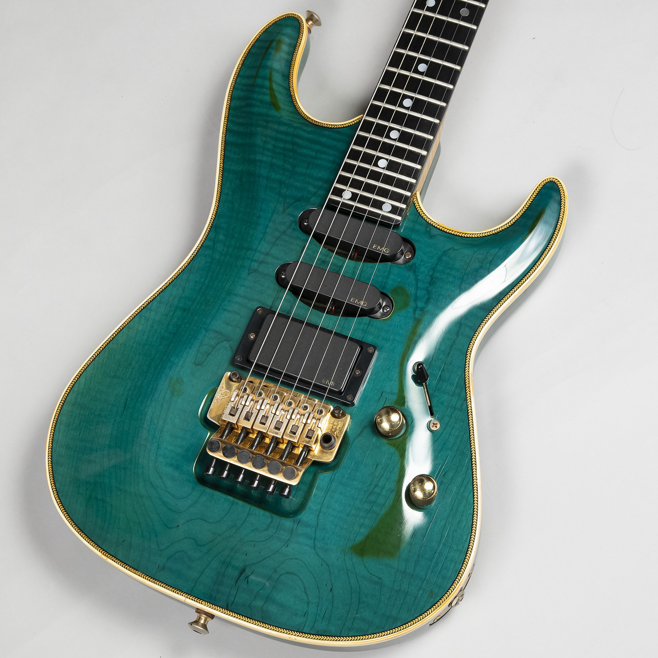 Valley Arts Guitar Custom Pro