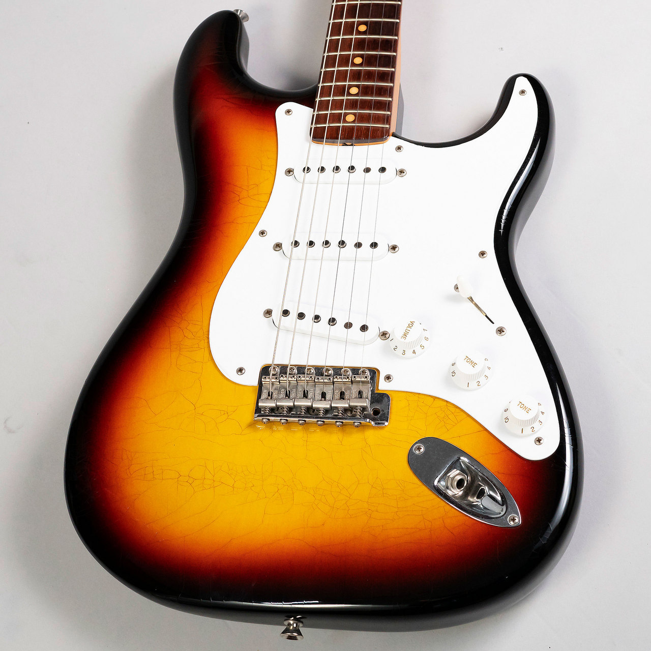 【USEDギター】Fender Custom Shopから葉脈状のウェザーチェックが美しい1959 Stratocaster Closet Classic好評展開中！！