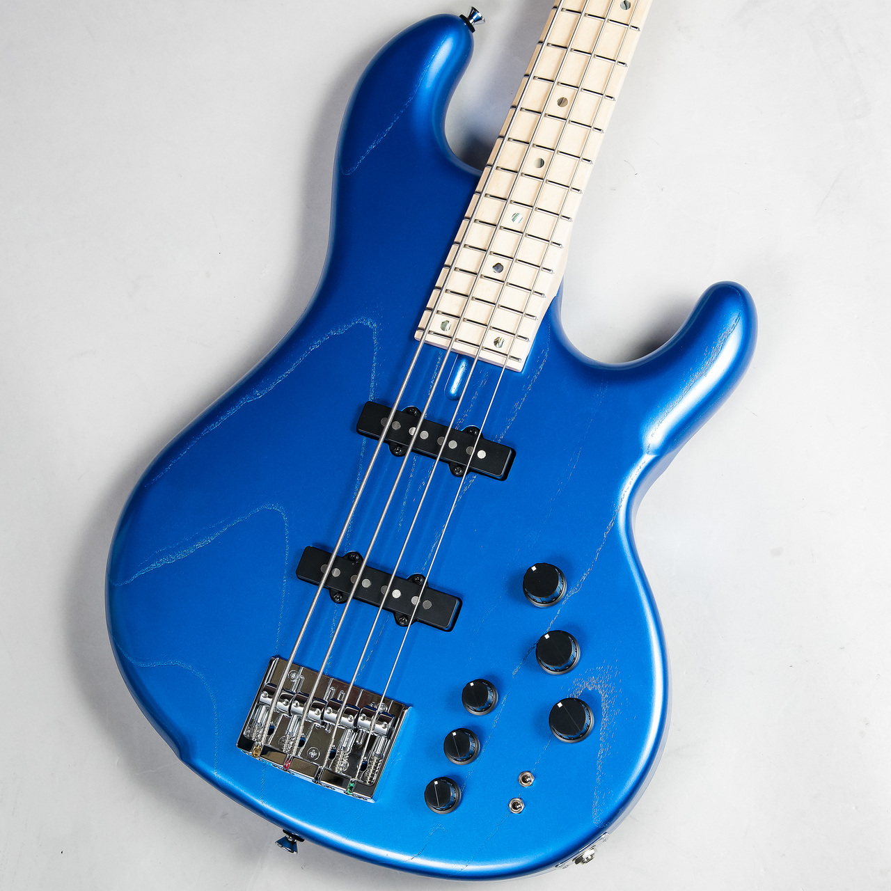 dragonflyから品質はそのままにコストパフォーマンス化を実現した新シリーズd.fly CJ4 L.ASH好評展開中！！