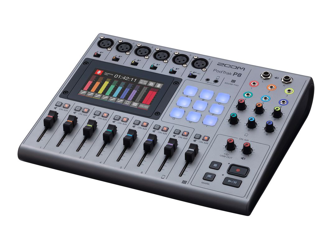 ZOOM PodTrak P8 | ポッドキャスターのための究極のワークステーション