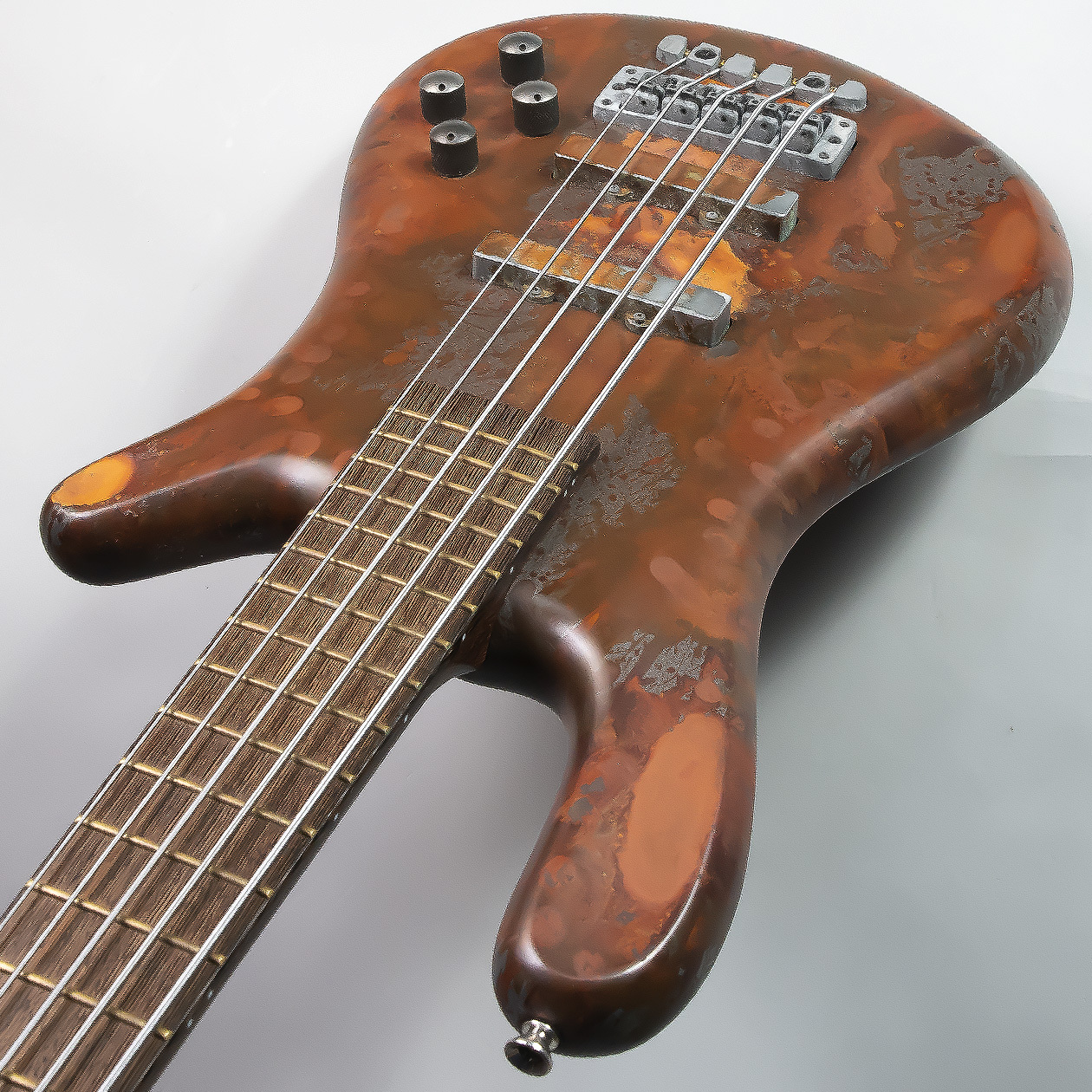 *Warwick Rusty streamer LX 5st 2011年ごろに発表されたスペシャルエディションモデル「ラスティ」になります。金属が錆びたような塗装が全体的に施されているのが特徴の1本です。 |*販売価格（税込）|[!￥176,000!]| **詳細な画像やスペックをご覧になるのは下の […]