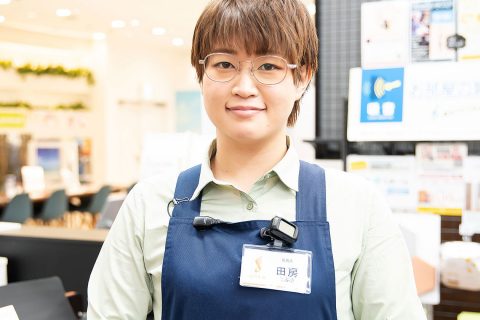 スタッフ写真 電子ピアノ 田房