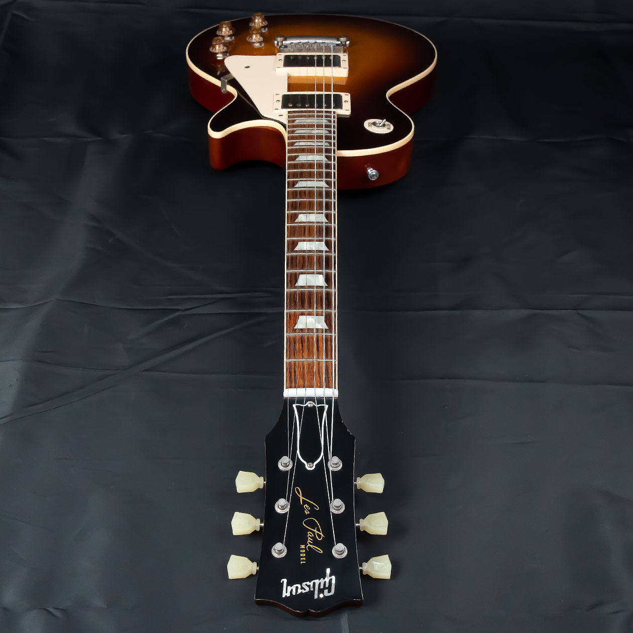 *SH 1959 Les Paul VOS FT 少しの傷ありのため通常販売価格￥881,100→SALE価格（税込）￥573,903の大特価でご提供いたします！！ ヒスコレスペックを引き継いだスタンダードヒストリックシリーズ、1959レスポール現地選定品。膨大な数から厳選した絶妙な個体。ネックジョ […]