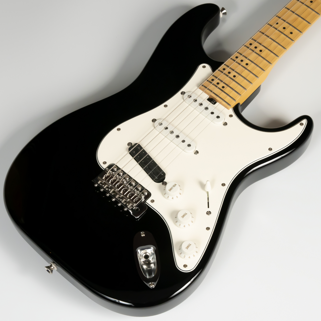 Three Dots GuitarsS model/M Black