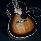 【アコースティックギター】MartinからCEOクリス・マーティン4世がデザインするカーリー・マンゴー材を採用したCEO-9入荷！！