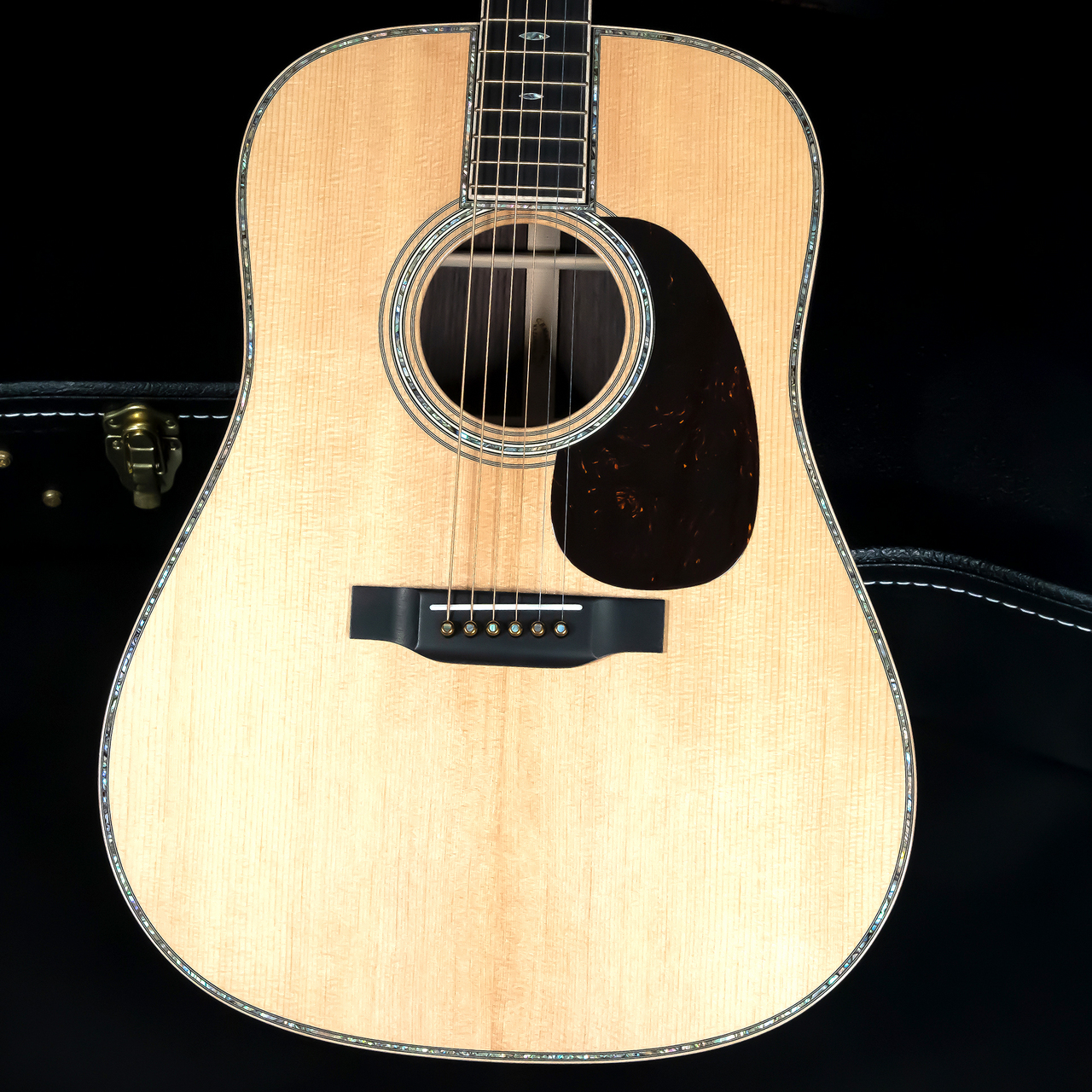 Martin D-45 Modern Deluxe