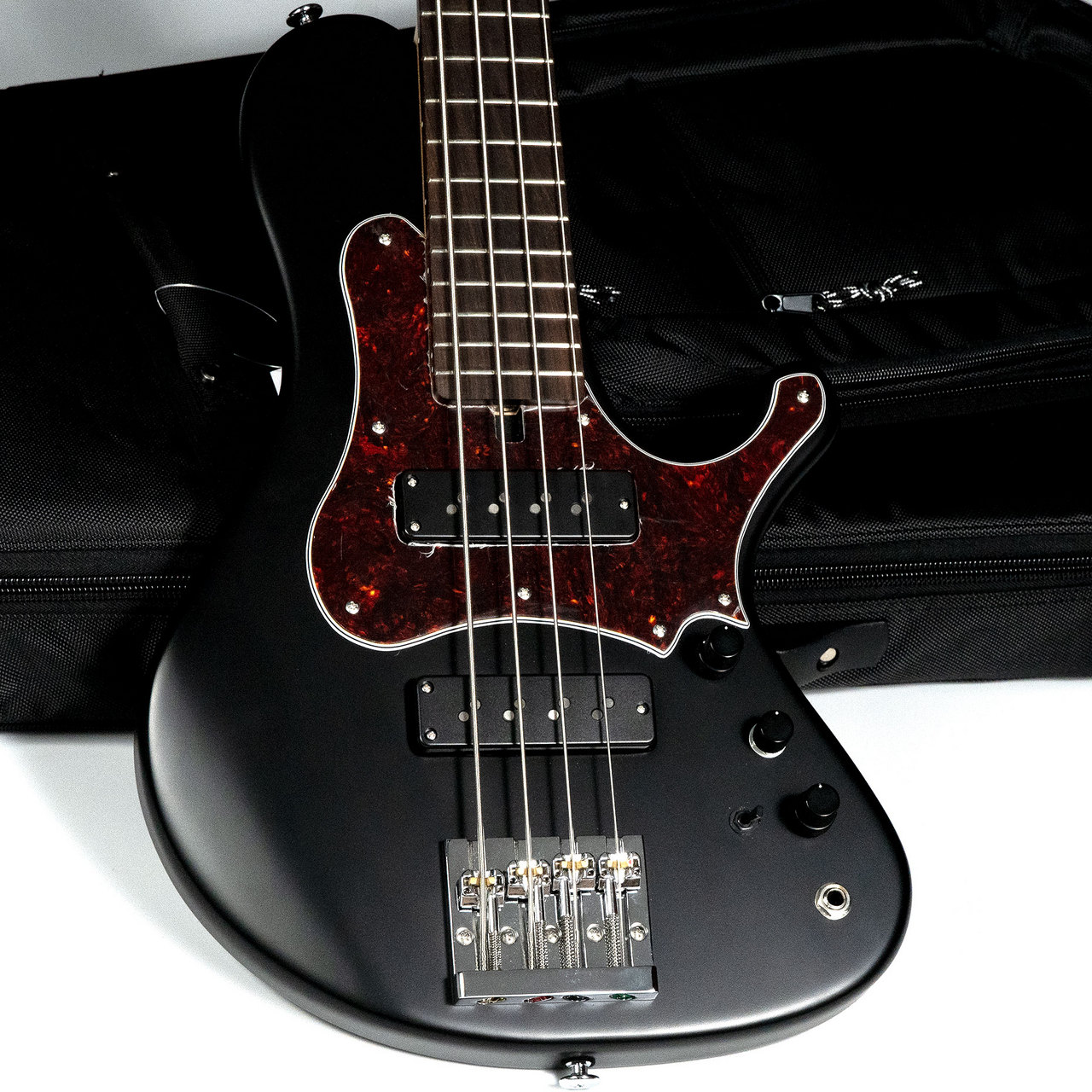 saitiasguitars Aquarius 4st standard Black Satin