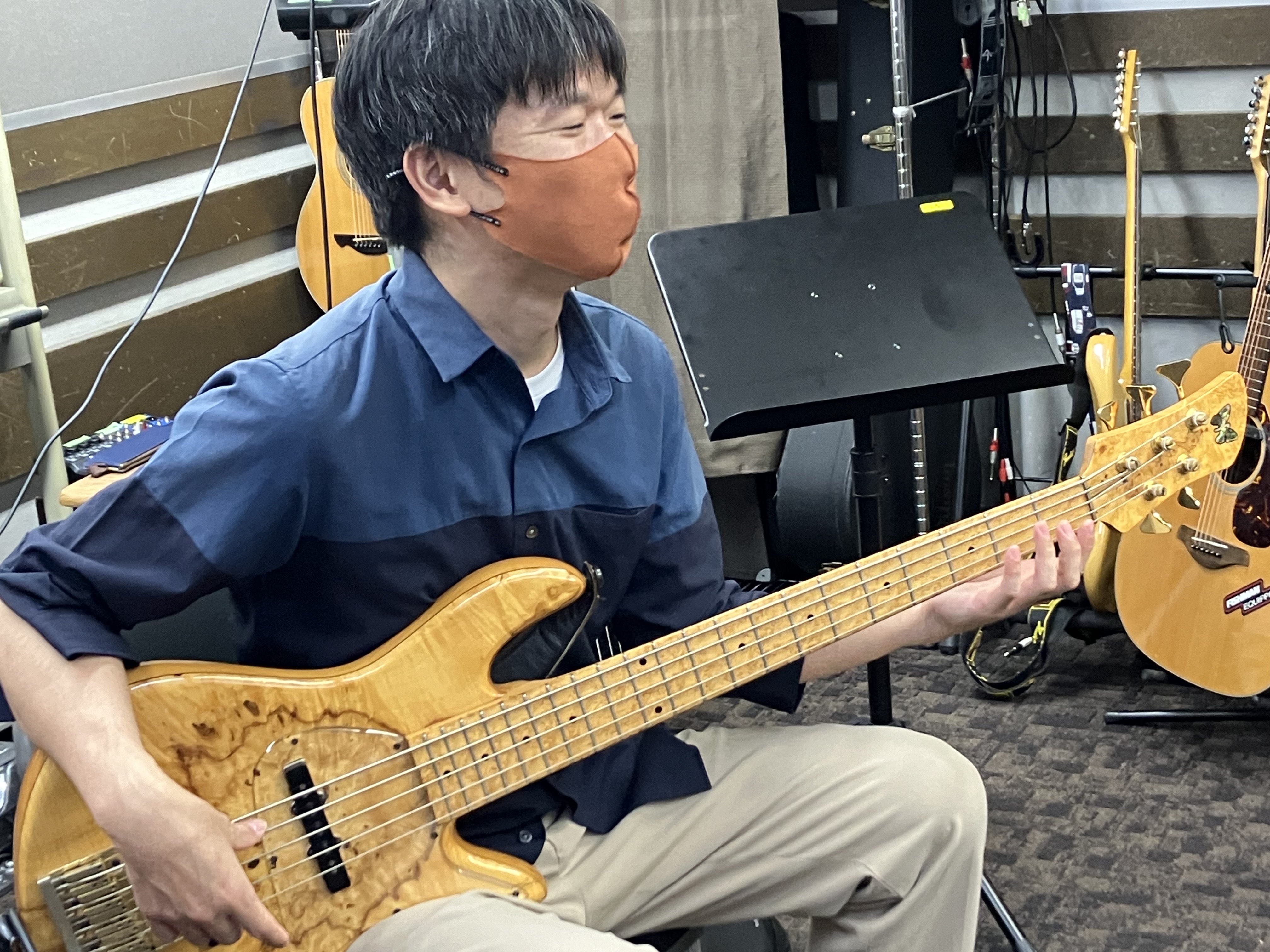 佐々木先生のエレキベース教室の体験レッスンを受けて来ました。
体験レッスン随時受付中です。