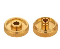 画像 (左)トップキャップ　(右)ボトムキャップ