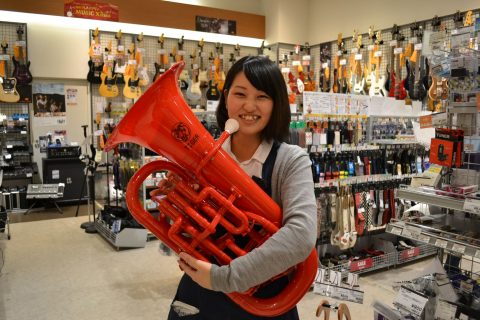 スタッフ写真 管楽器シニアアドバイザー 岡田 美弥子