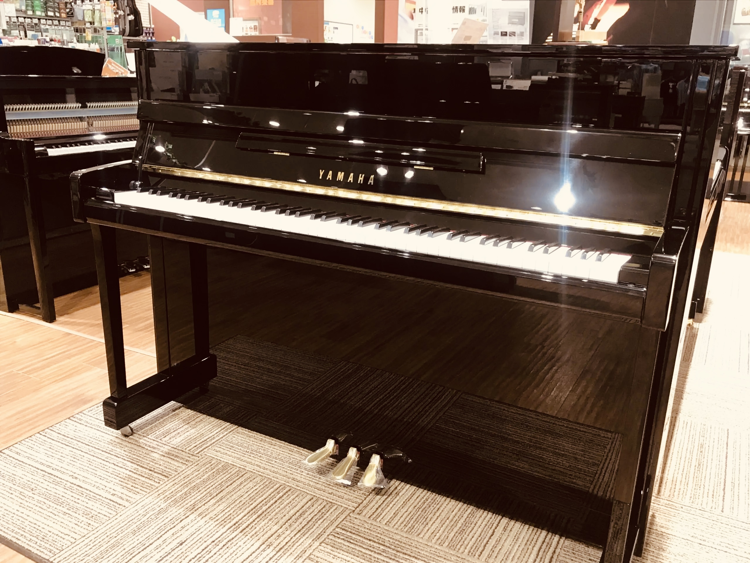 中古アップライトYAMAHA b113