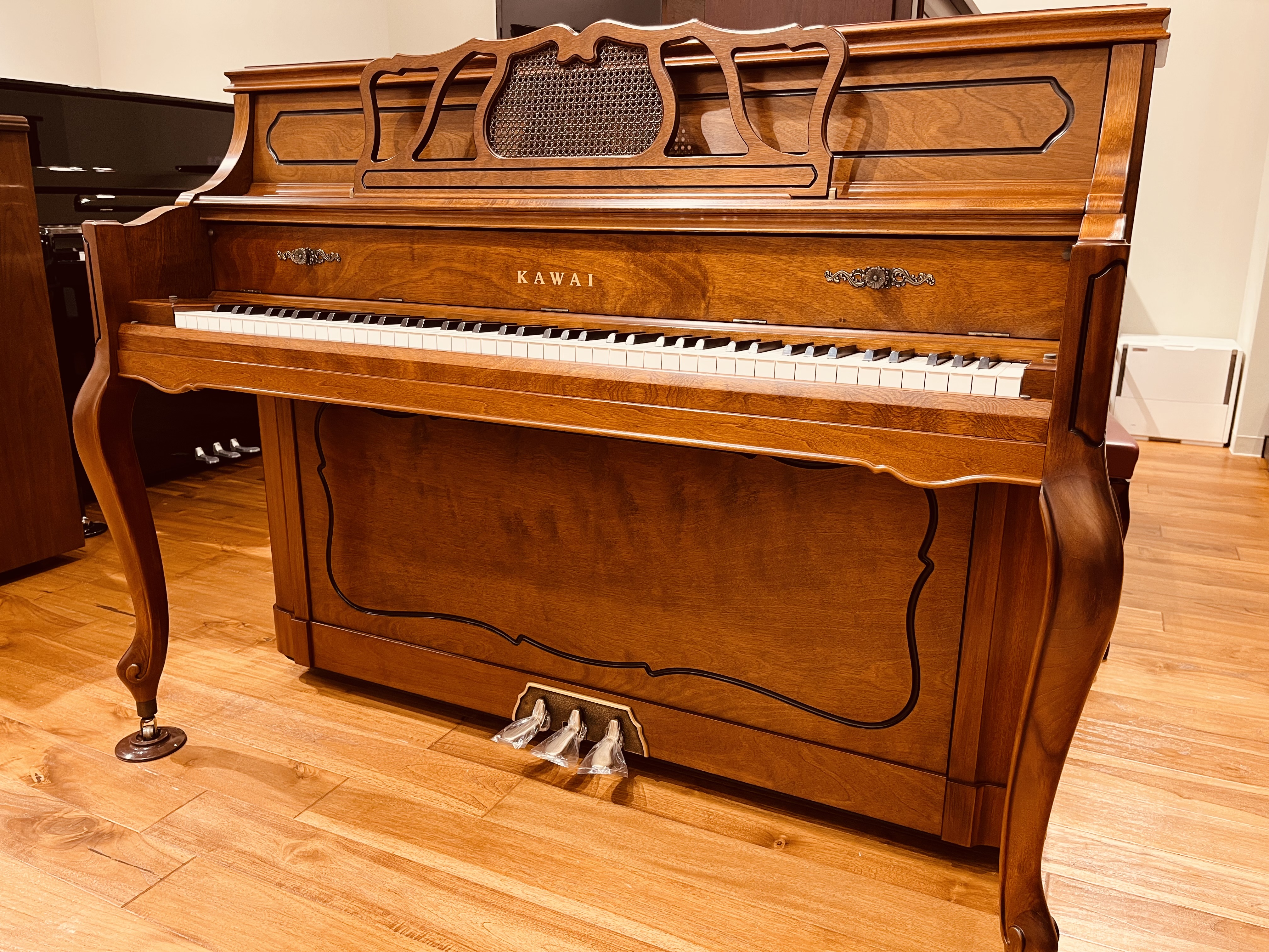 【新入荷】中古アップライトKAWAI Ki-65F【ご成約済み】
